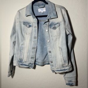 Time and Tru Light Wash Denim Jacket